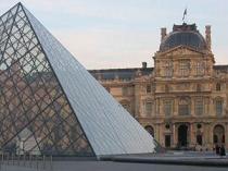 Louvre by Sarita P/sxc.hu