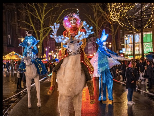 German Christmas parade in Hamburg - image by Weihnachtsparade Hamburg.de