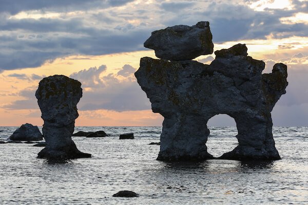 Sweden Facts: The largest island of Sweden is Fårö - see the 'dog' seastack